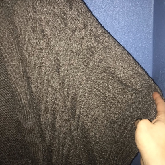 Shawl - Picture 3 of 3